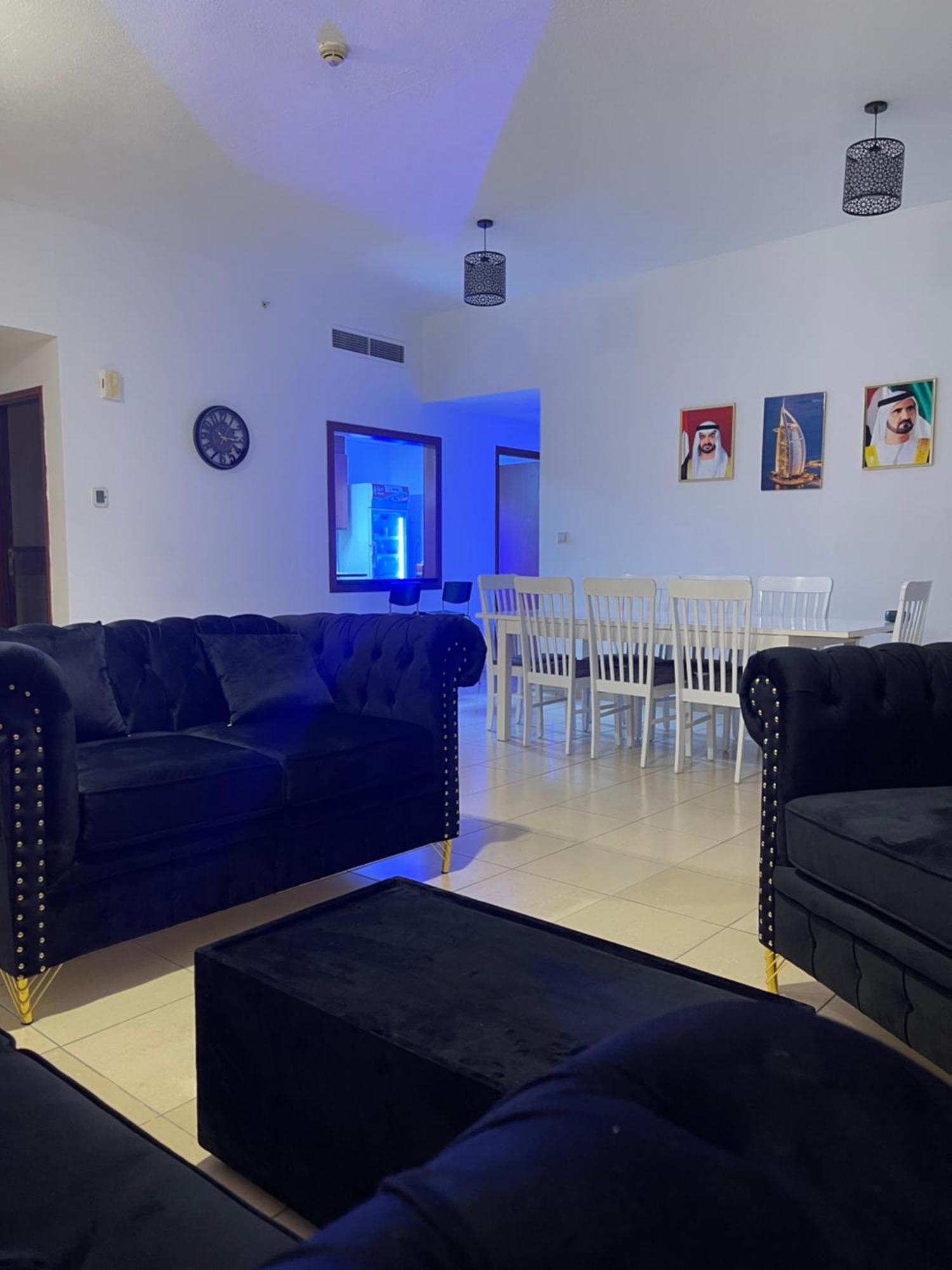 Dream Dwellings Apartment